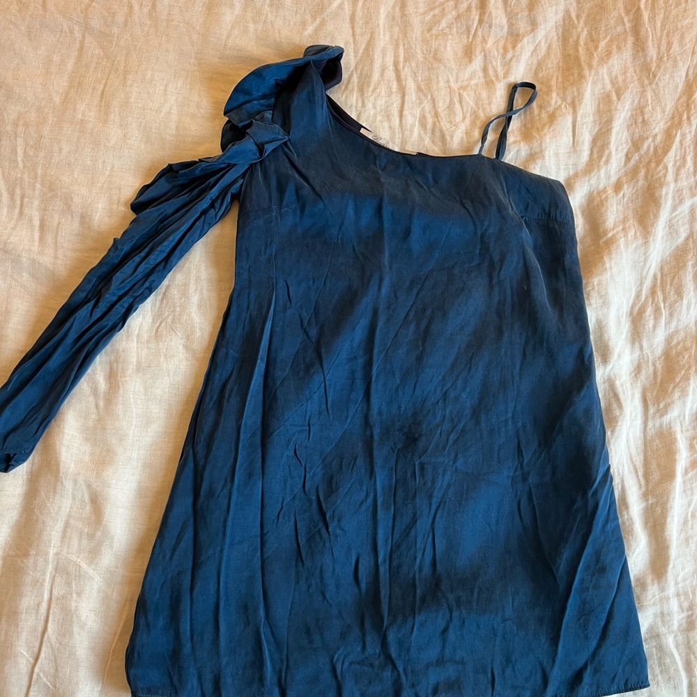 Elegant Blue One-Shoulder Dress
